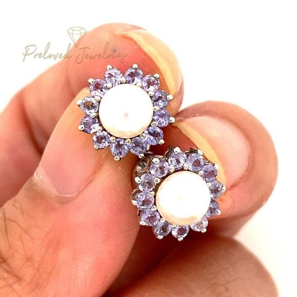 Stunning 14k Flower Shaped Tanzanite & Pearl Stud Earrings - Picture 11 of 16